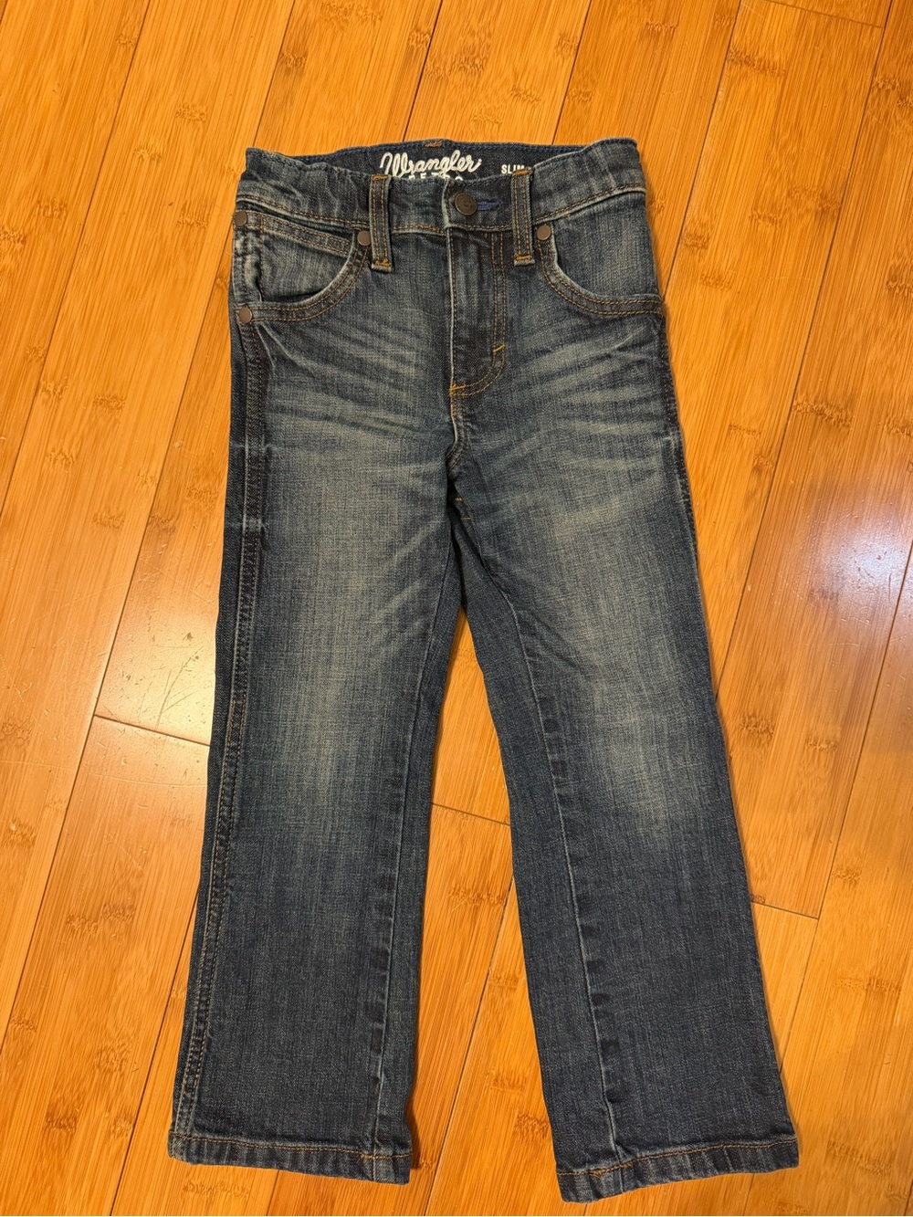 Wrangler retro slim boot size 5